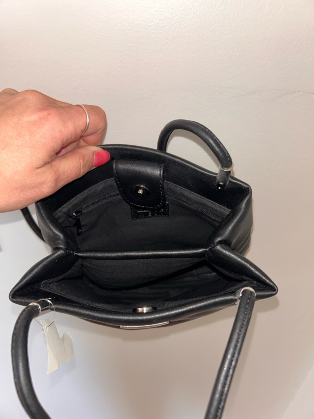 Black Nine West Women's Shoulder Bag - Picture 3 of 3